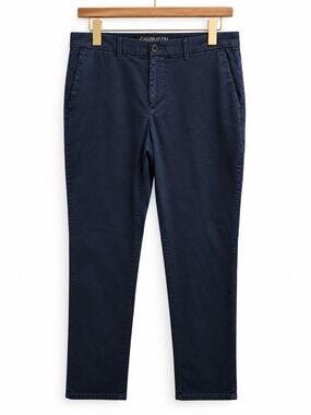 Calvin Klein Men’s 30x32 Slim Fit Infinite Flex Navy Chino Pants